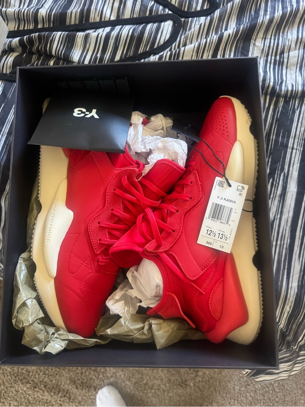 adidas Y-3 Kaiwa
Better Scarlet Wonder White